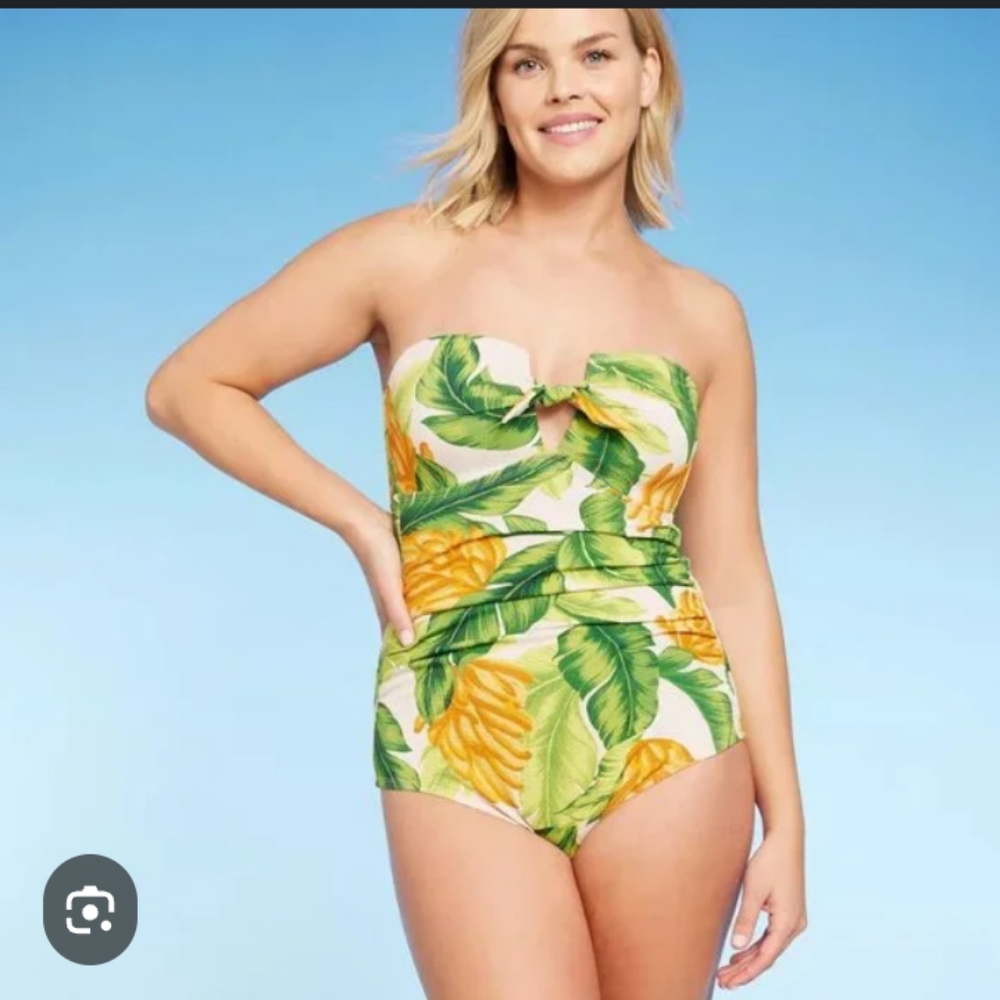 Kona Sol Green and Yellow Leaf Banana Size L